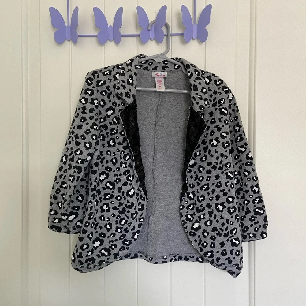 EUC | Justice‎ girl’s gray leopard print sequined blazer jacket — size 8